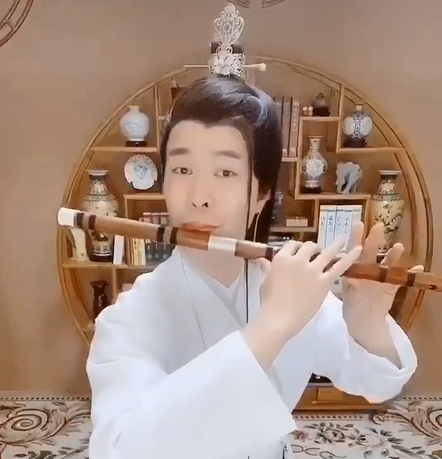 洋洋表演